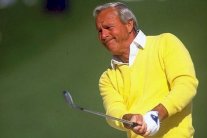 وفاة أسطورة الغولف الأميركي ارنولد بالمر