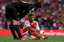 إصابة كوكلين تبعده ثلاثة أسابيع عن آرسنال