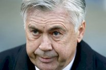 أنشيلوتي يقارن بين الدوريات الكبرى ويشيد بعمل زيدان وكونتي