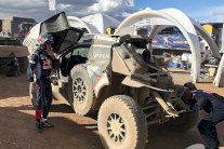 انسحاب ساينز بعد العطية من رالي دكار