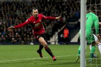 إبراهيموفيتش هدفه لقب الدوري الانكليزي الممتاز