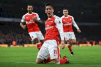 أوزيل عاشر ألماني ينضم إلى نادي الـ100 بالدوري الإنكليزي