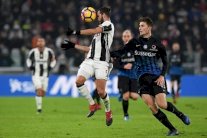 يوفنتوس في رحلة محفوفة بالمخاطر إلى فلورنسا