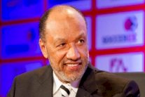 لجنة الأخلاق في الفيفا توقف مساعد بن همام مدى الحياة