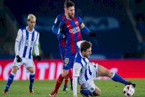 جماهير ريال سوسييداد تثور ضد ميسي في ملعب 