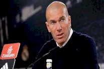 زيدان يعترف بأن ريال مدريد يمر في 