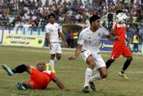 فوز مثير للميناء على الطلبة يضعه في المركز الثالث