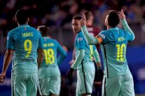 إشبيلية وبرشلونة يواصلان ضغطهما على ريال مدريد