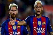 نجوم برشلونة مستاؤون من استمرار أزمة تجديد عقد ميسي