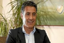 مدريدي سابق يرفض خلافة إنريكي في تدريب برشلونة