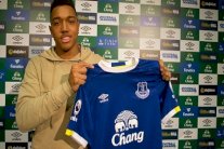 الألماني الشاب دونكور معارا من فولسفبورغ إلى إيفرتون