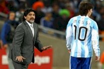 مارادونا يؤكد: لا أقبل التقليل من ميسي بسبب المونديال