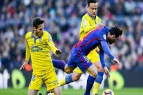 لاس بالماس سيرفع علم إسبانيا في كامب نو ردا على استفتاء كاتالونيا