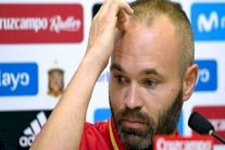 إنييستا وبرشلونة يحضان على الحوار وراموس يشيد بخطاب الملك