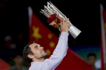 فيدرر يفوز على نادال ويحرز لقب دورة شنغهاي