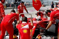 استبدال هيكل سيارة فيتل قبل السباق الأميركي