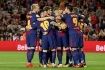 فوز متوقع لبرشلونة المتصدر على ملقة وفالنسيا يحلق