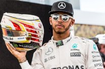 هاميلتون لاقتناص لقب عالمي رابع في الفورمولا واحد