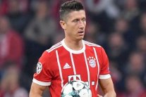 ليفاندوفسكي يحض بايرن على ضم مهاجم 