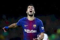 جماهير برشلونة تطلق صافرات استهجان في وجه سواريز