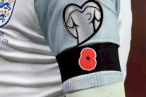 لاعبو إنكلترا وألمانيا سيضعون شعار زهرة الخشخاش في ودية ويمبلي