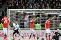 أغويرو يمنح الأرجنتين فوزاً ودياً على روسيا
