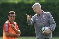 فينغر يعتبر إصابة كازورلا 