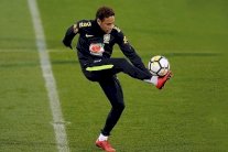 السحب الداكنة المحيطة بنيمار تخيم على زيارة البرازيل لويمبلي