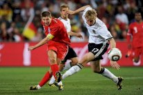 ألمانيا وإنكلترا: تاريخ من اللقاءات الصاخبة