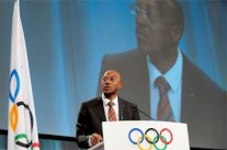 اللجنة الأولمبية الدولية توقف فرانكي فريدريكس بعد اتهامه بالفساد