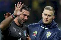 إيطاليا تخفق في بلوغ كأس العالم لأول مرة منذ 1958