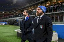 دي روسي وبارزالي يحذوان حذو بوفون ويعتزلان دوليا