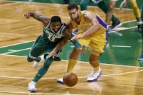 الفوز الـ 11 تواليا لبوسطن في دوري السلة الأميركي