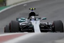 بوتاس ينطلق من المركز الأول وهاميلتون من الأخير