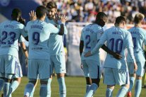 ثنائية لويس سواريز تبعد برشلونة 7 نقاط مؤقتا عن مطارديه