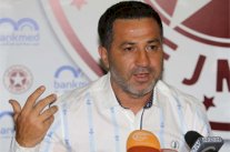 مدرب النجمة اللبناني يضع استقالته بتصرف إدارة النادي