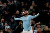 سترلينغ يمدد انتصارات سيتي وتشلسي يستعيد نغمة الفوز