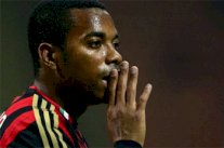 السجن 9 أعوام لروبينيو لإدانته بالاغتصاب في إيطاليا