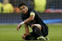 تياغو سيلفا يعاني من كدمة في ربلة الساق والتواء في ركبته اليسرى