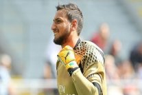 دوناروما يتذرع بتعرضه لضغوطات نفسية لدى تجديد عقده ويطالب بفسخه