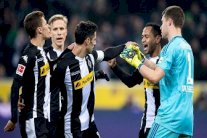 مونشنغلادباخ يعمق جراح هامبورغ في البوندسليغا