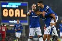 صحوة إيفرتون في الدوري الإنكليزي مستمرة بقيادة الاردايس وروني