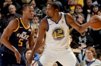 فوز جديد لغولدن ستايت ووريرز وساكرامنتو يسقط كليفلاند كافالييرز