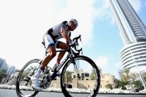 إلغاء المرحلة الرابعة من طواف دبي الدولي بسبب الرياح القوية