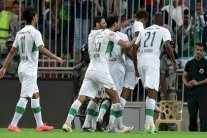 الأهلي يحسم دربي جدة ويشدد الخناق على الهلال