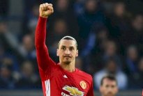 إبراهيموفيتش يدخل تاريخ الدوري الإنكليزي