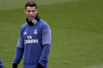 رونالدو يتدرب بمفرده قبل يومين من اللقاء مع نابولي