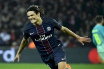 كافاني يوضح قصة العشاء مع أتلتيكو مدريد