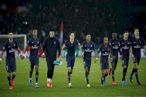 لاعبو باريس سان جرمان لبوا نداء أنصارهم