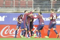 ايبار يكتسح غرناطة برباعية نظيفة في الليغا